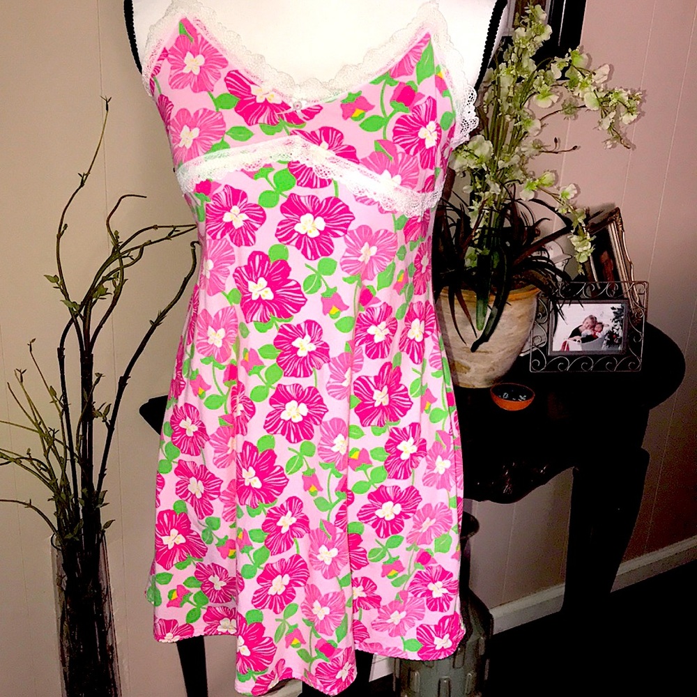 Lilly Pulitzer Nigh Gown